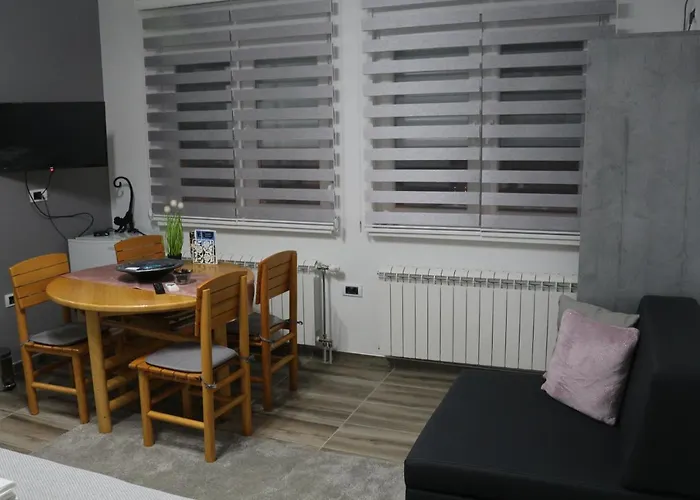 Sokak 8 Apartment Sremski Karlovci